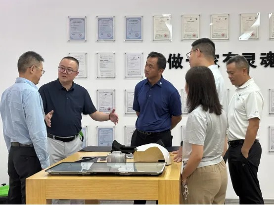 斯多福喜迎电子科技大学领导莅临，深化产学研合作交流